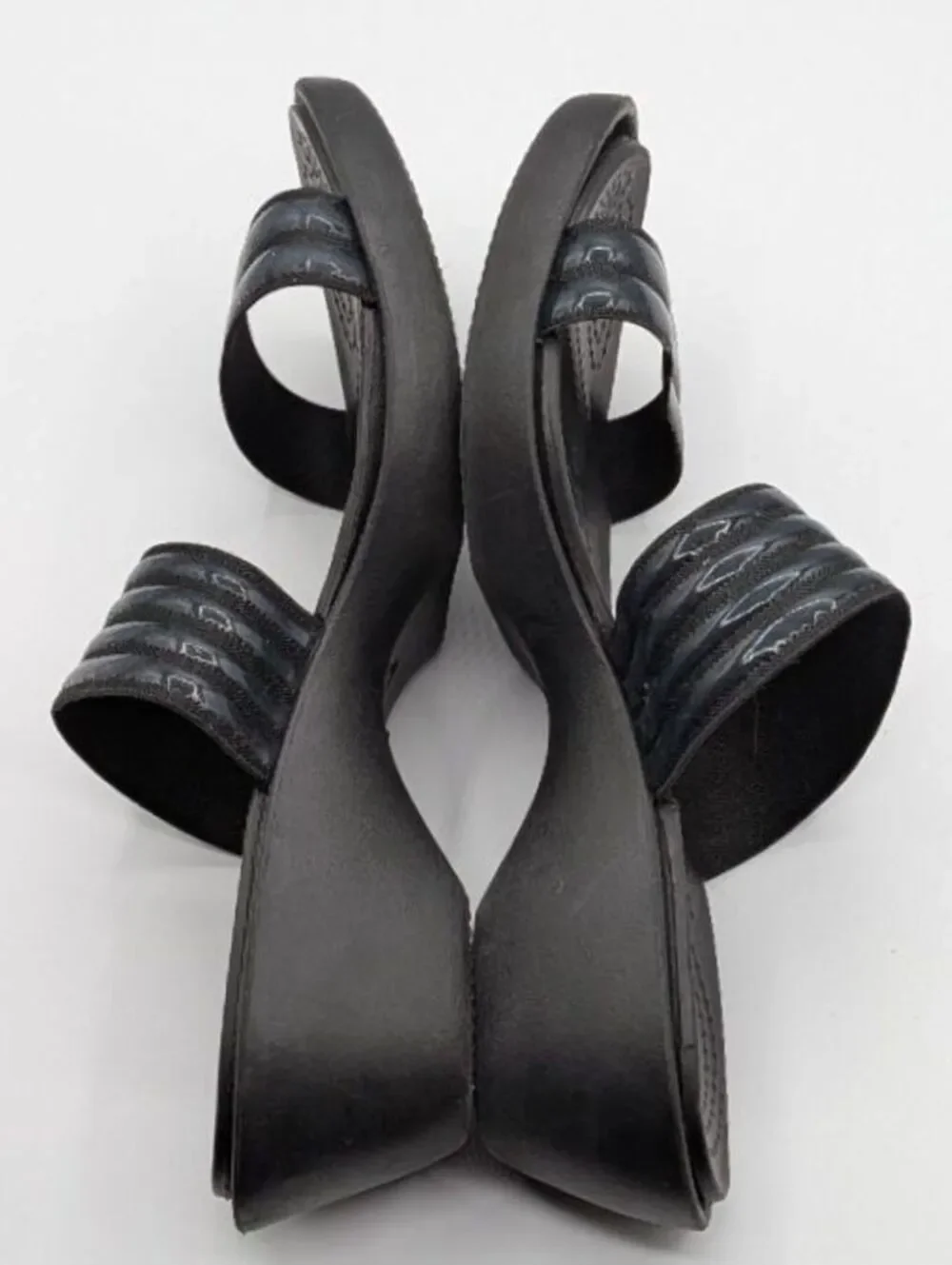 Crocs Mixed Sizes (6 - Right, 7 - Left) Black Comfort Slides Wedge Sandals